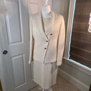 St. John Collection Dress Suit ivory white size 12